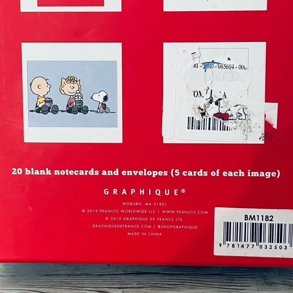 New in box Snoppy & friends Cards include 20 cards & envelopes in 4 designs